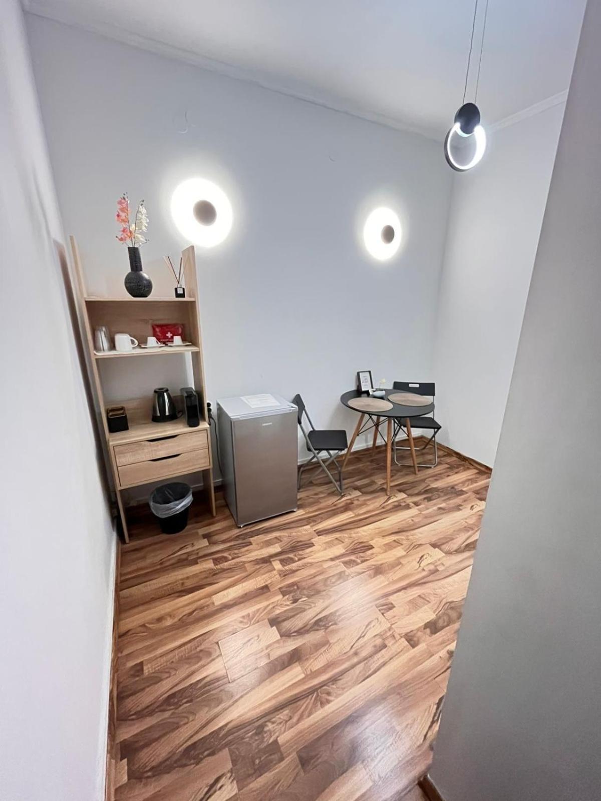 Modern Cozy Central Flat パトラ エクステリア 写真