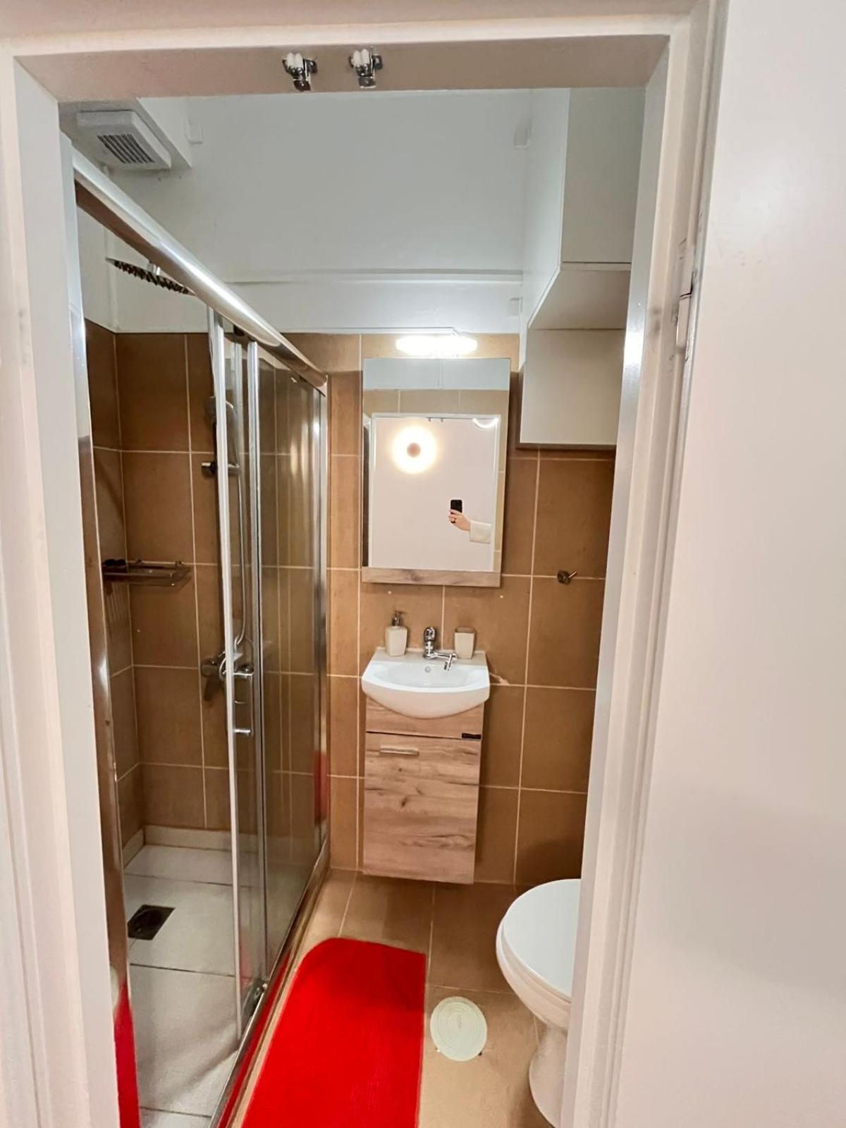 Modern Cozy Central Flat パトラ エクステリア 写真